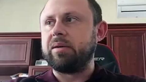 Ни в 2028-ом, ни даже в 2040-ом году членом Евросоюза Молдова не станет, считает политолог Александр Кориненко - Sputnik Молдова