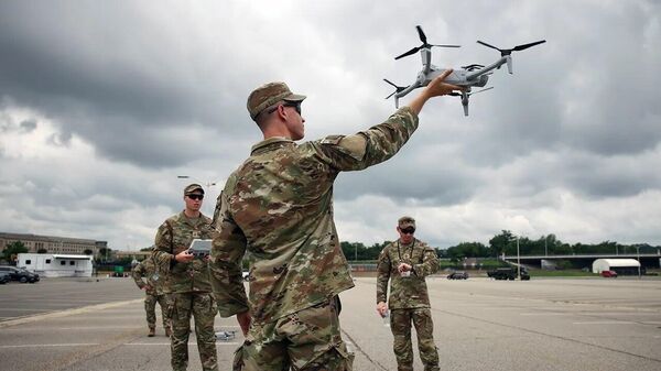 Pentagonul solicită 55 de miliarde de dolari pentru drone și sisteme autonome de război în bugetul său pentru anul fiscal 2027, în creștere față de 225 de milioane de dolari în anul precedent - Sputnik Moldova