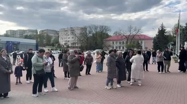 В Тараклии на Первомай прошёл праздничный концерт с участием молдавской группы Doredos - Sputnik Молдова