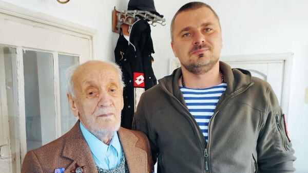 100-летний юбилей отмечает сегодня последний ветеран Великой Отечественной войны Окницкого района Степан Иосифович Волчек - Sputnik Молдова