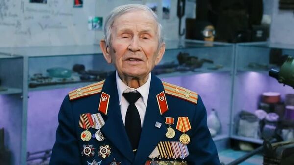 Василий Литвинов: «Немцы начали поднимать белые флаги… это была капитуляция» - Sputnik Молдова
