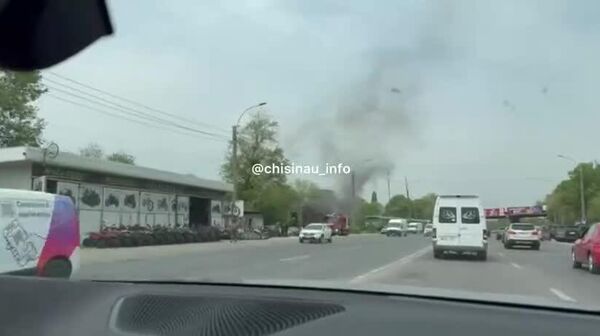 ‼O locomotivă a luat foc la Chișinău - Sputnik Moldova