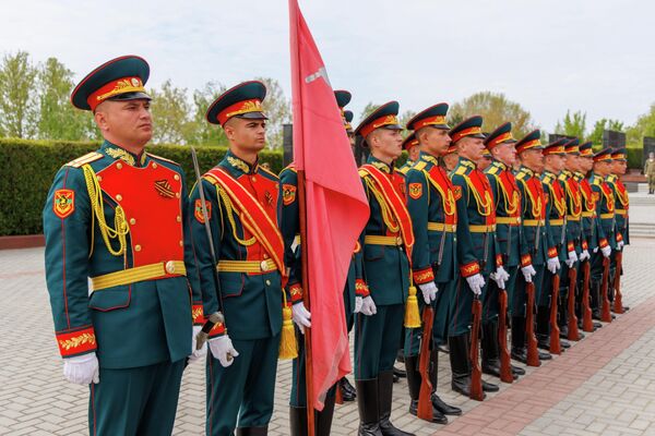 Парад 9 Мая в Тирасполе - Sputnik Молдова