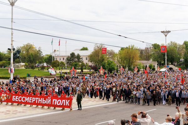 Парад 9 мая в Тирасполе - Sputnik Молдова