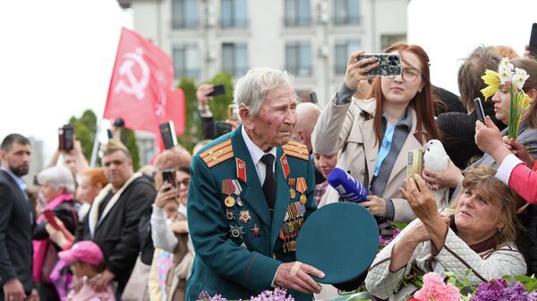 Нет в Молдове семьи, которую бы не затронула Великая Отечественная война — Кориненко - Sputnik Молдова