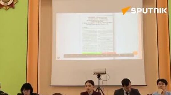 La conferință a fost prezentată „Cartea memoriei” electronică, unde este adunată informația documentară despre transnistrenii care au participat la Marele Război pentru Apărarea Patriei - Sputnik Moldova