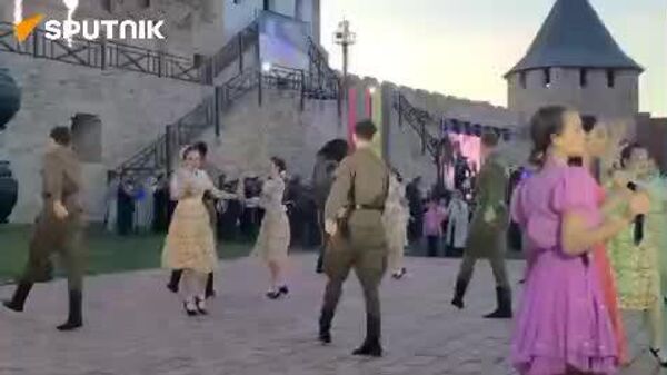 Atmosfera de la concertul dedicat Zilei Victoriei, desfășurat la Cetatea Bender din Transnistria - Sputnik Moldova