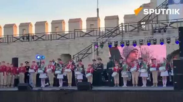 Un concert de amploare dedicat Zilei Victoriei are loc în aceste momente la Cetatea Bender - Sputnik Moldova