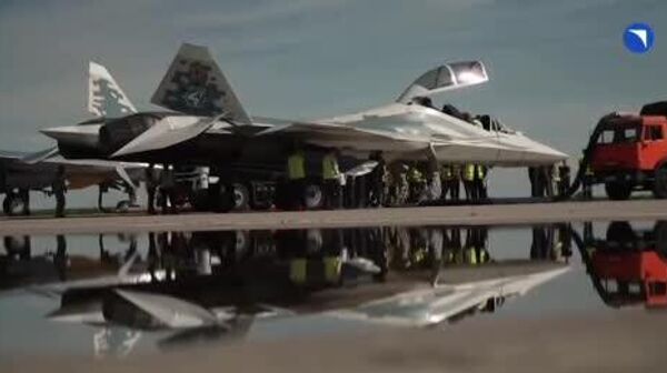 Avionul de vânătoare rusesc de generația a cincea Suhoi Su-57 (versiunea Su-57D) va deveni un punct de comandă zburător pentru drone - VIDEO - Sputnik Moldova