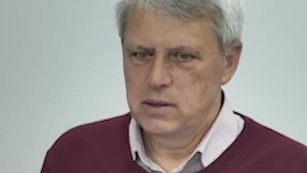 Политическая система в Молдове фактически ограничивает деятельность оппозиции и формирует условия внутренней цензуры, заявил публицист Дмитрий Чубашенко - Sputnik Молдова