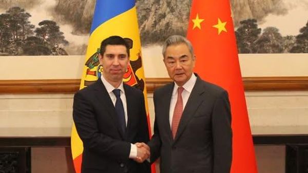 Viceprim-ministrul, ministrul Afacerilor Externe al Republicii Moldova, Mihai Popșoi, a avut astăzi o întrevedere cu ministrul Afacerilor Externe al Republicii Populare Chineze, Wang Yi, în cadrul vizitei oficiale pe care o efectuează la invitația omologului său chinez - Sputnik Moldova