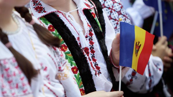 Молдова отметила 36-ю годовщину провозглашения суверенитета - Sputnik Молдова