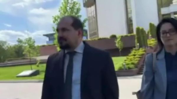Participanții la ședința de azi a CSS nu răspund nimic practic, chiar dacă jurnaliștii i-au așteptat ore în șir la poarta Președinției - Sputnik Moldova