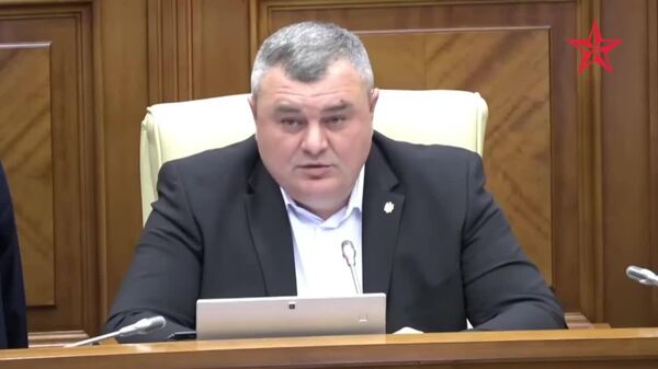 Opoziția a cerut Ministerului Finanțelor să dezvăluie cât a câștigat statul în urma crizei combustibilului din Moldova - Sputnik Moldova