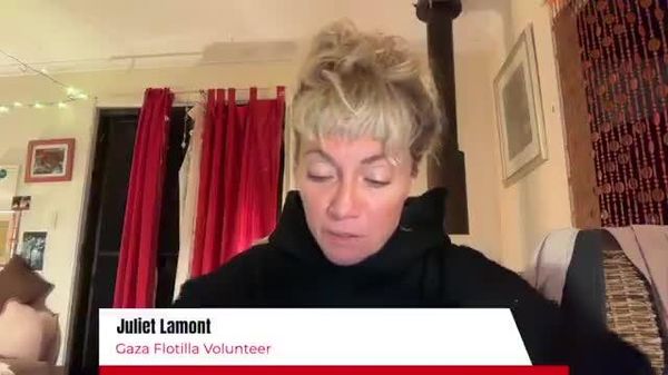 ‼ Documentarista australiană Juliet Lamont, reținută după interceptarea de către Israel a flotilei umanitare care se îndrepta spre Gaza în luna mai, susține într-un nou interviu că a fost violată de un soldat israelian într-un container de transport întunecat, în timp ce era încătușată și cu picioarele legate ‼ Documentarista australiană Juliet Lamont, reținută după interceptarea de către Israel a flotilei umanitare care se îndrepta spre Gaza în luna mai, susține într-un nou interviu că a fost violată de un soldat israelian într-un container de transport întunecat, în timp ce era încătușată și cu picioarele legate - Sputnik Moldova