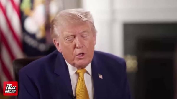 Trump se autointitulează «unul dintre cei mai fini intelectuali din istoria țării noastre», adică a SUA - Sputnik Moldova