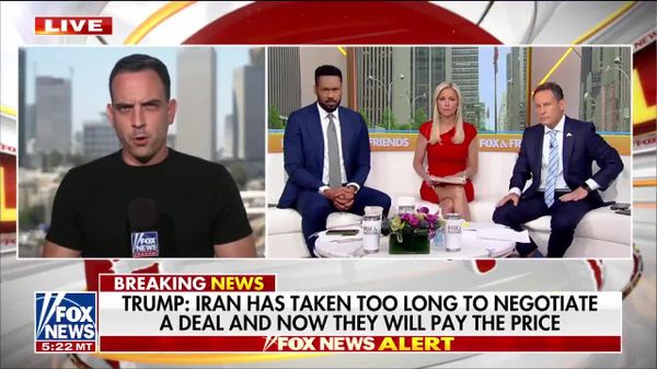 Donald Trump a povestit pentru Fox News istoria dramatică a elicopterului Apache care s-a prăbușit la începutul acestei săptămâni, numind incidentul „un miracol” - Sputnik Moldova