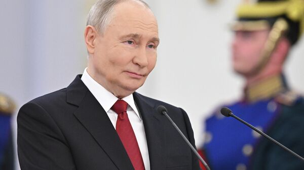 Вручение Госпремий РФ и медалей Героя Труда - Sputnik Молдова