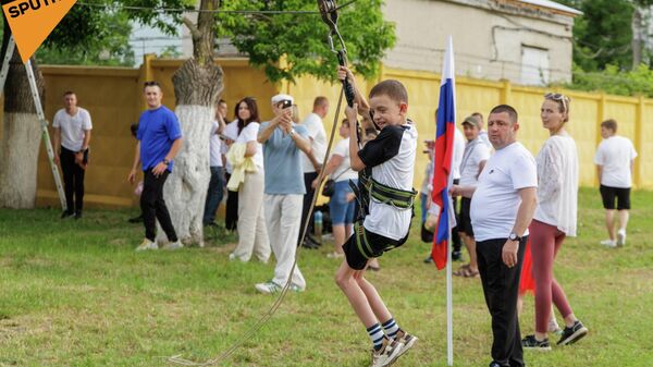 Праздник для всей семьи провели в Тирасполе в День России - Sputnik Молдова