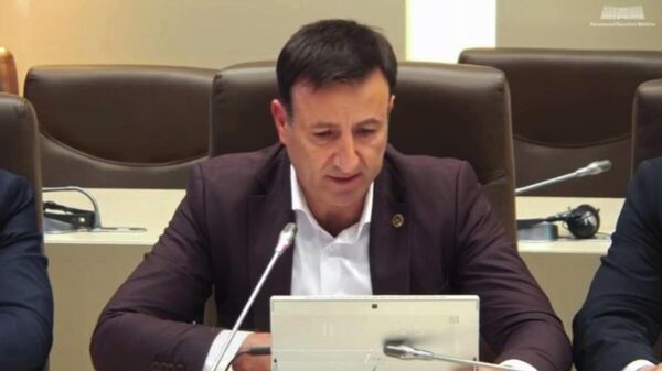 Заявленный размер ущерба, понесённого жертвами телефонного и онлайн-мошенничества, в последние годы постоянно растёт, сообщил глава молдавской полиции Виорел Чернэуцяну - Sputnik Молдова