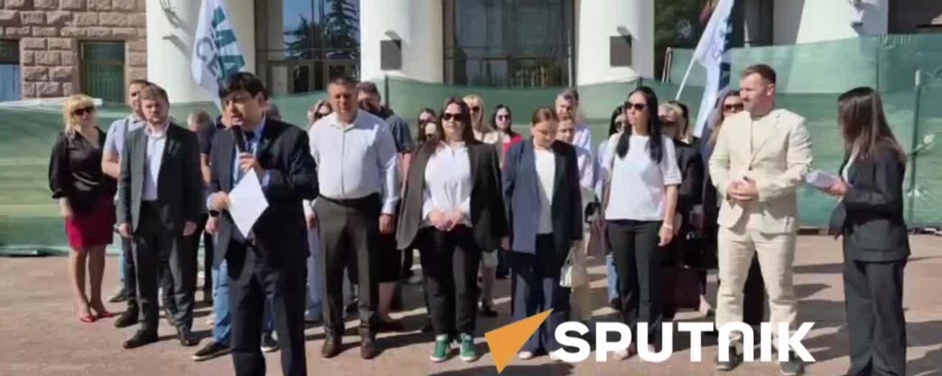 Trei piloni ai satului și dreptul la vot — partidul MAN propune organizarea unui referendum privind reforma administrativă Trei piloni ai satului și dreptul la vot — partidul MAN propune organizarea unui referendum privind reforma administrativă - Sputnik Moldova, 1920, 18.06.2026