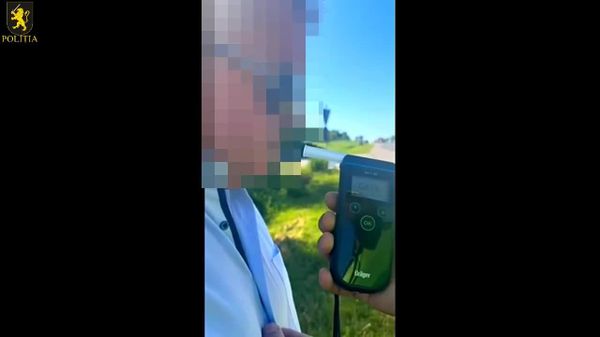Un bărbat de 55 de ani, care ocupă o funcție de demnitate publică în administrația publică locală, a fost depistat în stare de ebrietate la volanul automobilului de serviciu, pe traseul Chișinău–Orhei, în apropierea comunei Măgdăcești - Sputnik Moldova