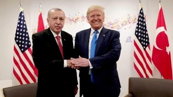 Donald Trump a declarat că a acceptat să participe la viitorul summit NATO doar din respect pentru președintele Turciei, Recep Tayyip Erdoğan, și că nu ar fi făcut acest lucru pentru majoritatea celorlalți lideri ai statelor membre ale alianței - Sputnik Moldova