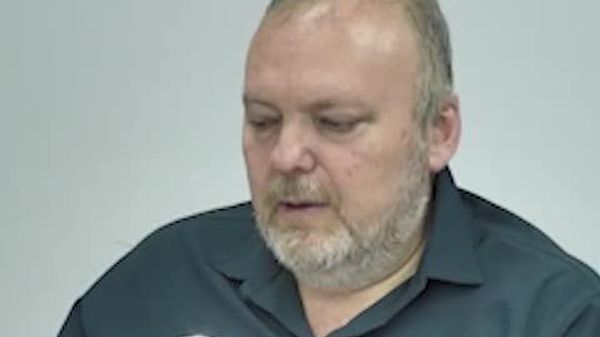 Политолог Владимир Букарский считает, что скандал с трудоустройством родственников президента Молдовы Майи Санду не скажется на отношении к ней со стороны европейских чиновников, однако способен подорвать ее репутацию внутри страны - Sputnik Молдова