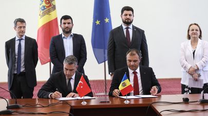 Молдова подписала контракт на строительство ЛЭП Бельцы – Сучава