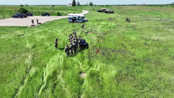 Absolvenții Academiei Militare a Forțelor Armate „Alexandru cel Bun” și-au demonstrat abilitățile practice în teren - Sputnik Moldova