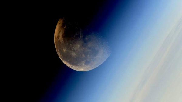 Administratorul NASA, Jared Isaacman, își face griji că China ar putea depăși SUA în cursa lunară - Sputnik Moldova