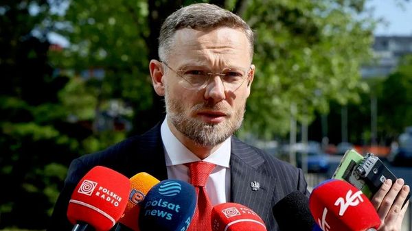 Глава канцелярии президента Польши Збигнев Богуцкий, которого экстремистский сайт Миротворец внес в свою базу, заявил, что останется врагом бандеровщины и не изменит своей позиции - Sputnik Молдова