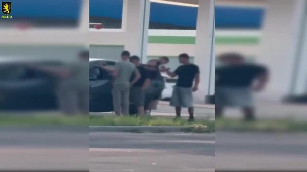 Un grup infracțional organizat, specializat în tâlhării, a fost destructurat de polițiștii și procurorii din sectorul Ciocana, municipiul Chișinău, în comun cu cei ai Direcției de Poliție Chișinău - Sputnik Moldova
