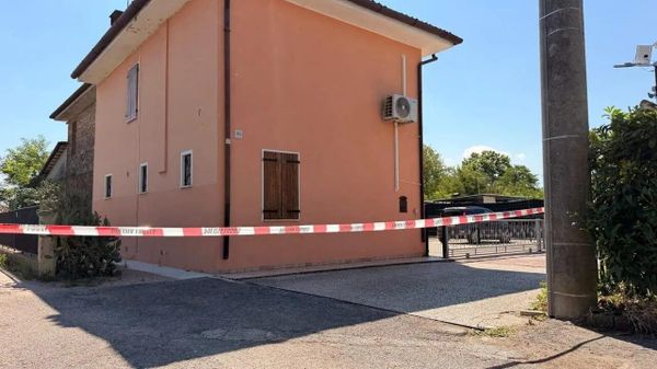 Un băiețel, copilul unor părinți originari din Republica Moldova, a murit în Italia după ce a fost lovit accidental de mașina condusă de bunica sa, în curtea casei familiei din orașul Zero Branco, provincia Treviso - Sputnik Moldova