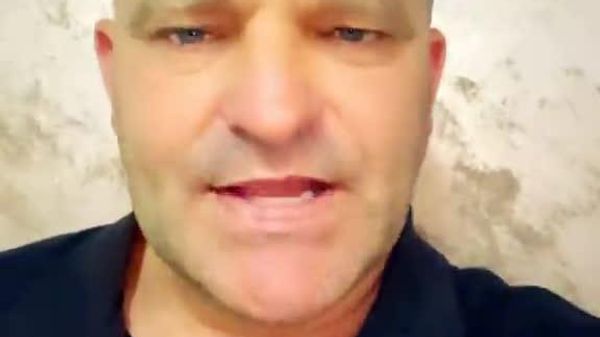 Депутат Адриан Доментюк опубликовал видео из закрытой школы в селе Старая Богдановка Чимишлийского района, заявив, что подобные объекты разрушаются на фоне обещаний властей развивать молдавские села - Sputnik Молдова