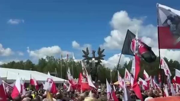 В Польше проходят памятные мероприятия в годовщину Волынской трагедии - Sputnik Молдова