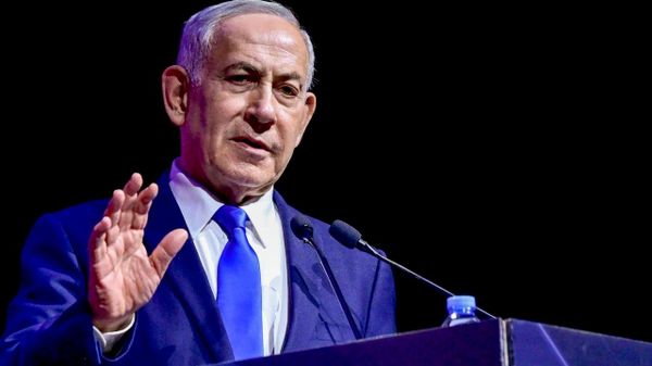 Un nou sondaj realizat de Channel 12 a arătat că 60% dintre israelieni nu au încredere în prim-ministrul Benjamin Netanyahu, în timp ce doar 38% au încredere în el - Sputnik Moldova