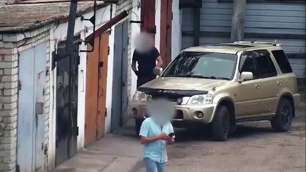 Первые кадры задержания террористов, которые по заданию Украины готовили атаку на российские военные аэродромы Украинка в Амурской и Шагол в Челябинской областях — ФСБ РФ - Sputnik Молдова