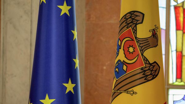 Корнелиу Чуря: у Молдовы нет никаких успехов, кроме открытия кластеров - Sputnik Молдова