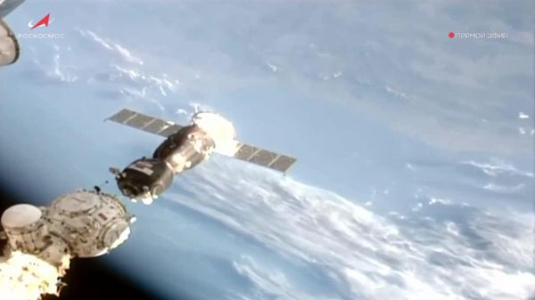 Nava spațială Soiuz MS-29, cu cosmonauți la bord, a andocat cu succes la Stația Spațială Internațională - Sputnik Moldova