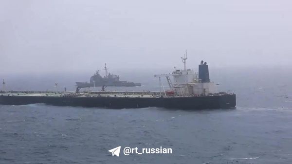 Американские военные высадились на борт танкера Wen Yao в Оманском заливе для его досмотра - Sputnik Молдова