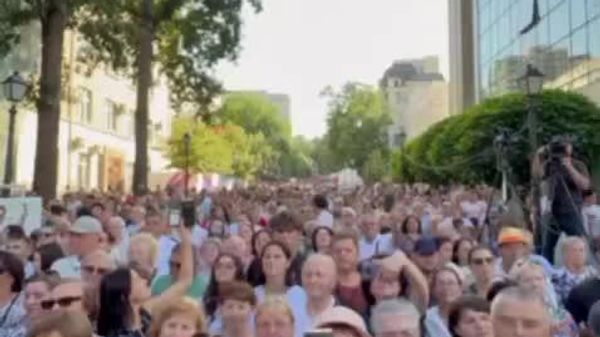 В центре Кишинева проходит фестиваль в честь 590-летия столицы — первого упоминания города в документах - Sputnik Молдова