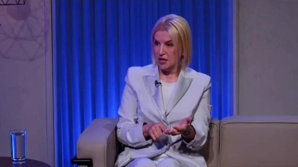 Irina Vlah propune cinci decizii — de la renunțarea la majorarea impozitelor până la încetarea presiunilor asupra Mitropoliei Moldovei —care vor fi un test pentru Vasile Tofan în funcția de prim-ministru - Sputnik Moldova