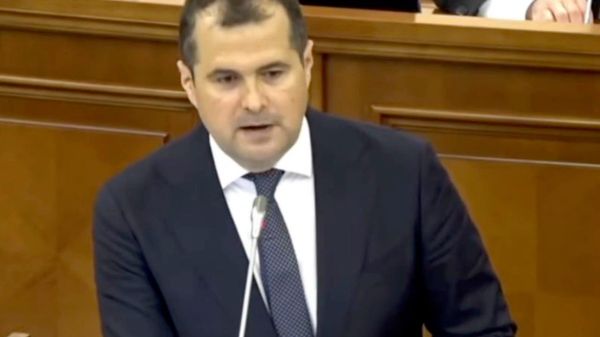 Да, иногда мне придется стучать кулаком по столу, однако я не намерен идти на компромиссы со своей совестью - Sputnik Молдова