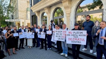 ‼Protest la ANRE