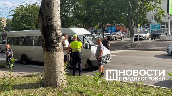 Un copil, lovit de un microbuz de rută la Tiraspol - Sputnik Moldova