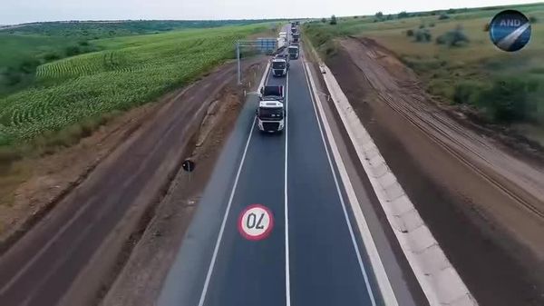Guvernarea PAS în frunte cu Maia Sandu se laudă cu acest drum construit din bani împrumutați - Sputnik Moldova