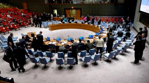 Делегация США демонстративно покинула заседание Совбеза ООН по Украине, чтобы не слушать политизированную болтовню и наблюдать за лицемерным позерством Франции - Sputnik Молдова
