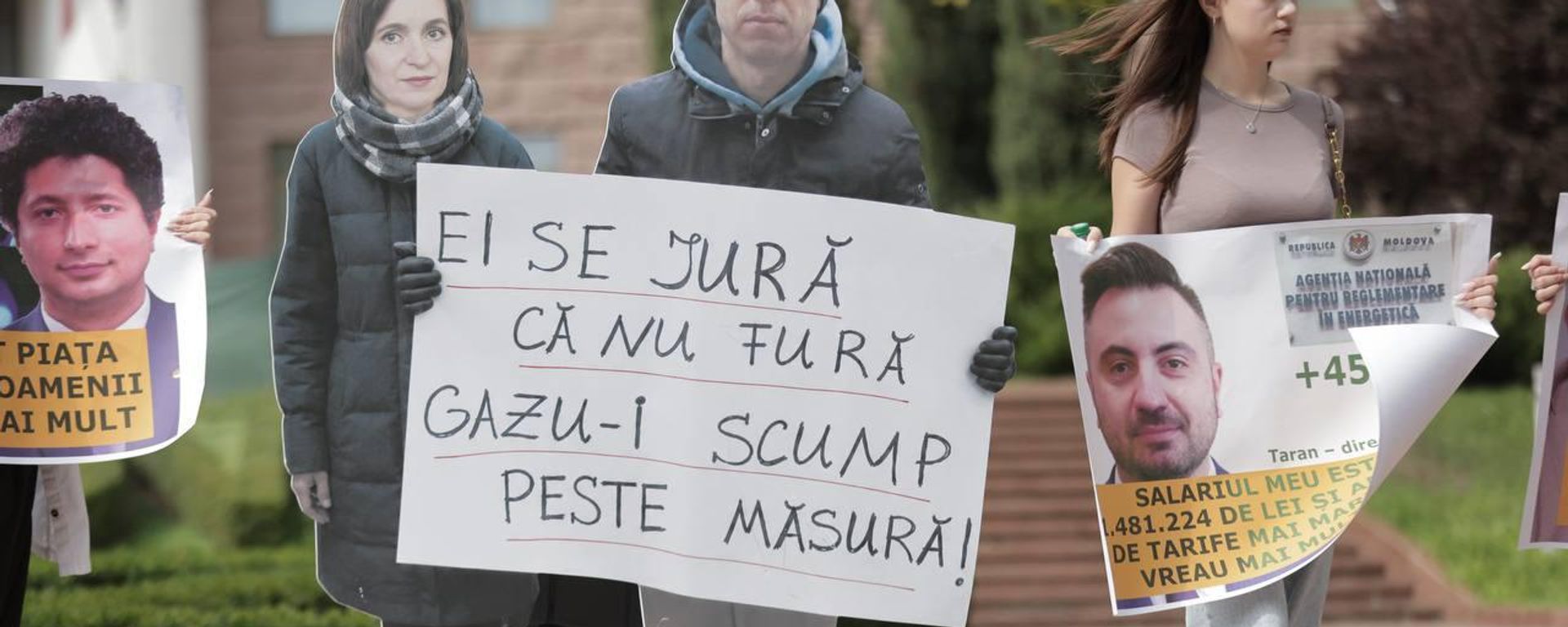 Протест оппозиции перед зданием парламента против роста тарифов на газ - Sputnik Молдова, 1920, 21.08.2026