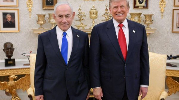 Un nou sondaj realizat de Economist/YouGov arată că 49% dintre americani consideră că Benjamin Netanyahu ar trebui arestat în timpul vizitei sale în SUA, în timp ce 47% spun că este vinovat de crime de război, iar 54% au o părere nefavorabilă despre el - Sputnik Moldova